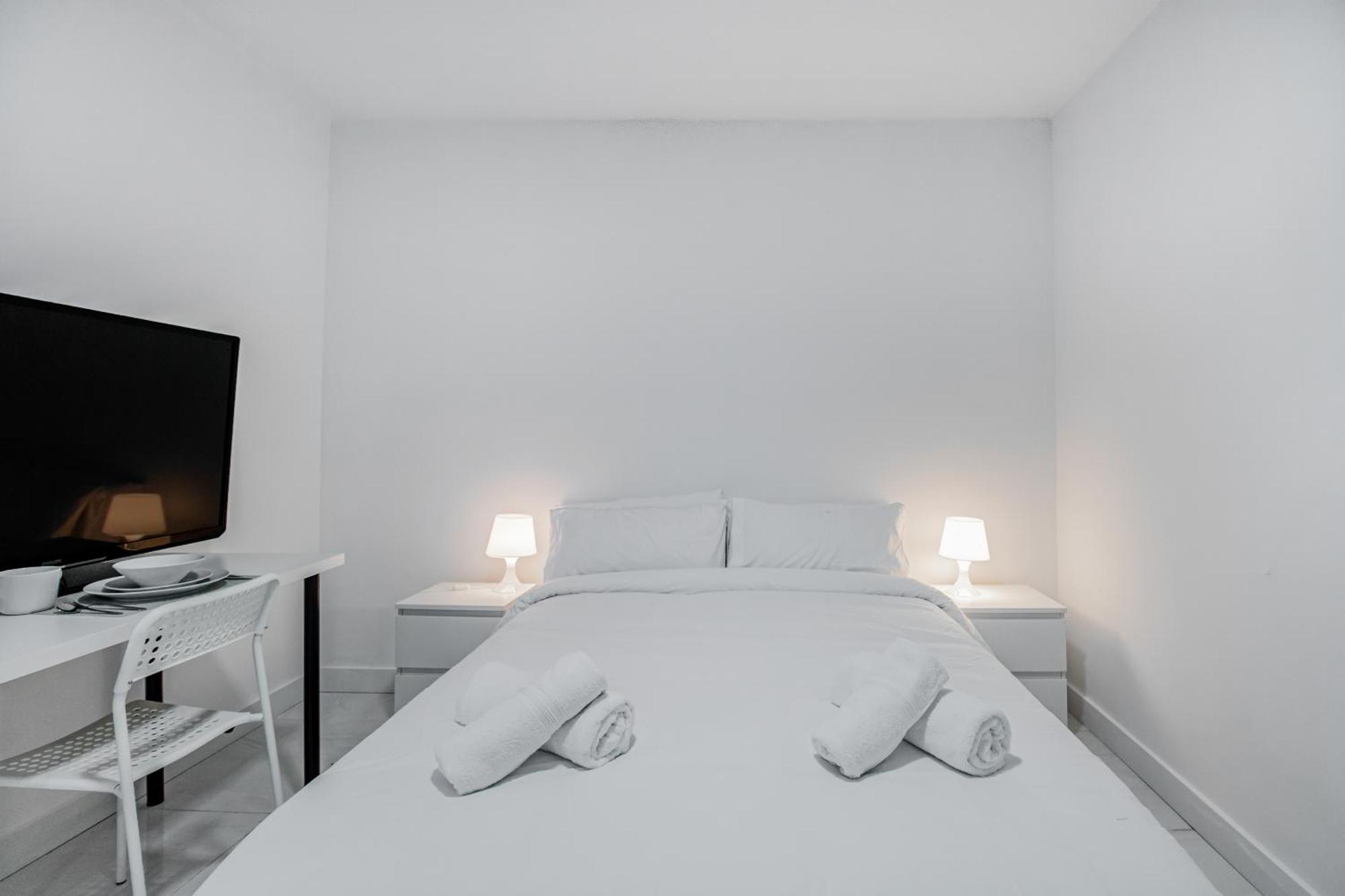 Las Palmas Comfort Rooms ภายนอก รูปภาพ