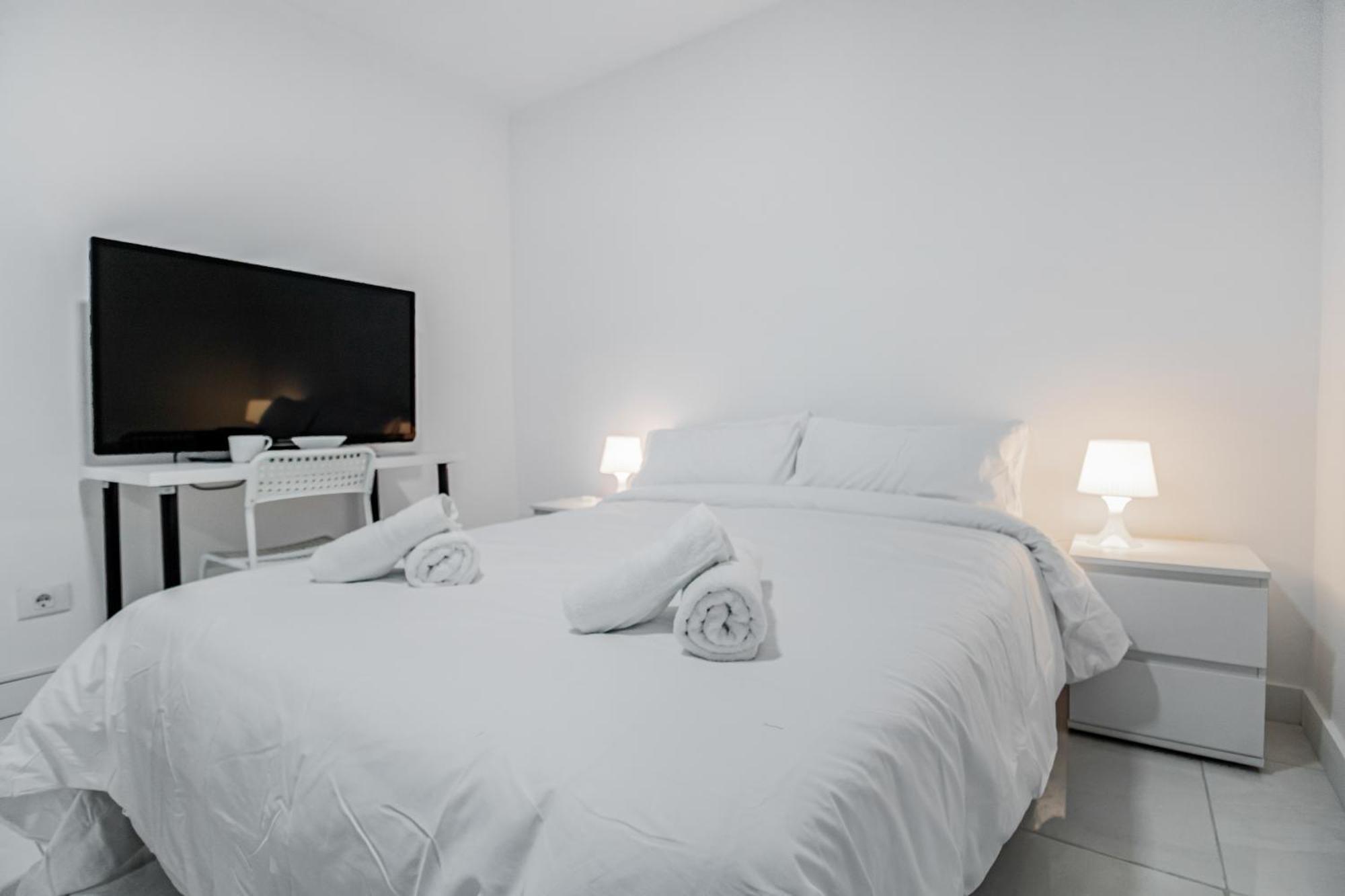 Las Palmas Comfort Rooms ภายนอก รูปภาพ